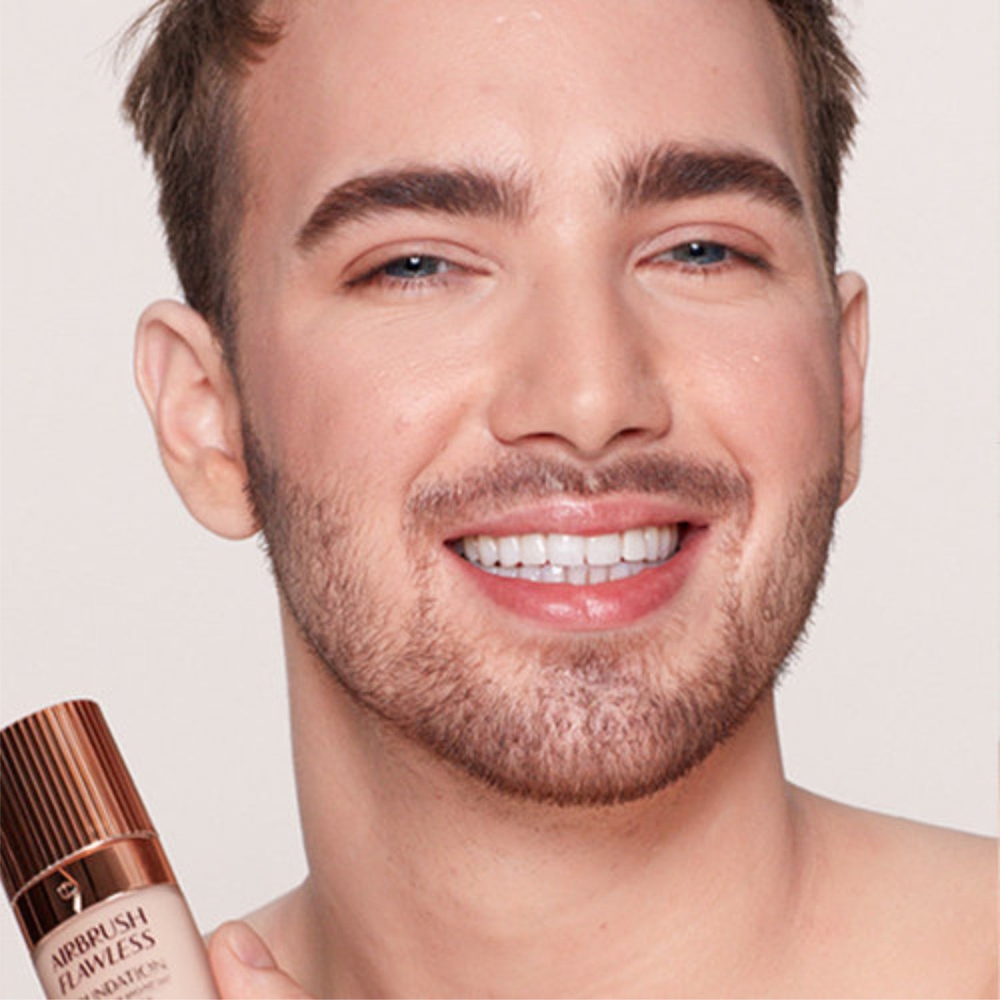 Base de Maquillaje AIRBRUSH FLAWLESS LONGWEAR FOUNDATION CHARLOTTE TILBURY
