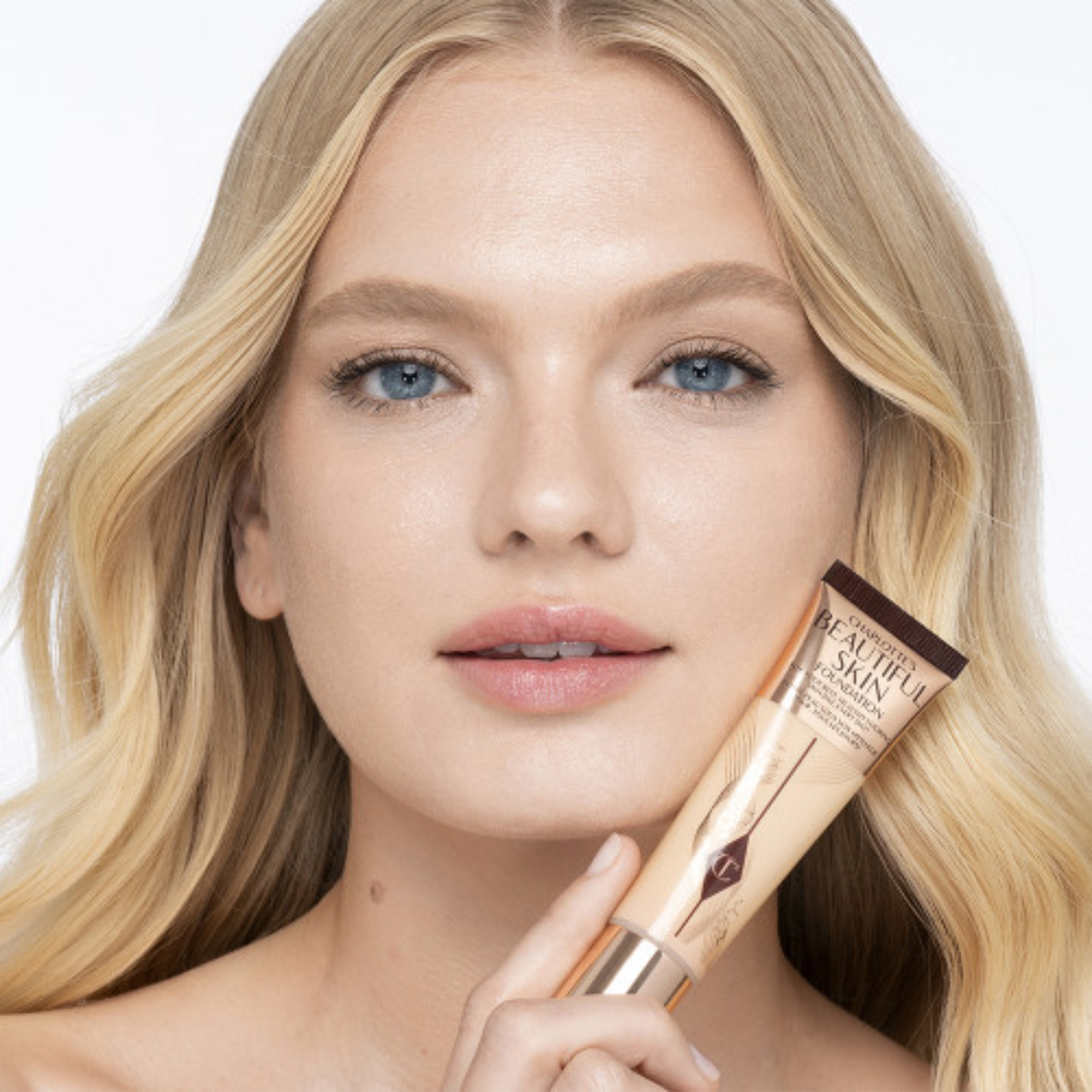 Base de Maquillaje BEAUTIFUL SKIN FOUNDATION CHARLOTTE TILBURY