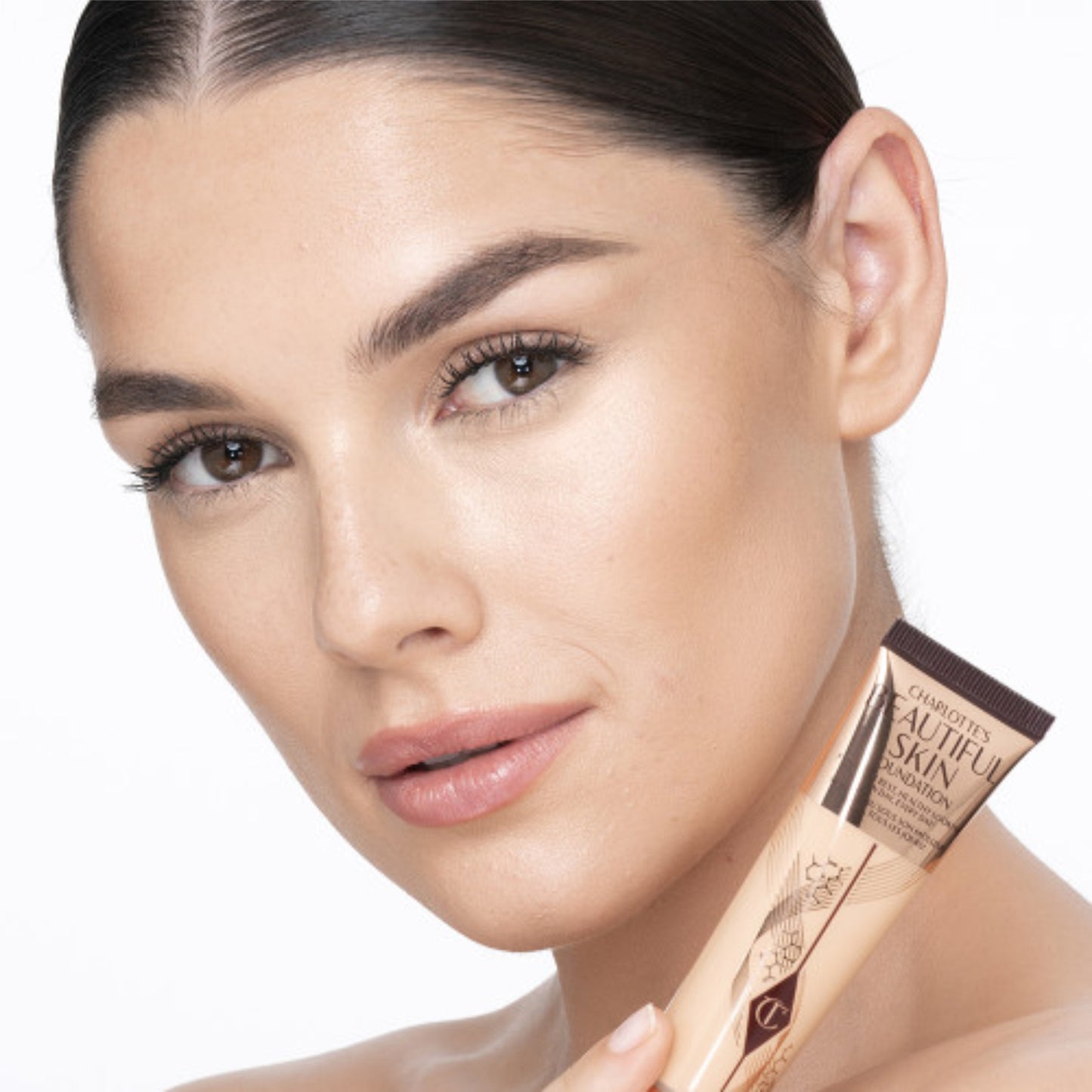 Base de Maquillaje BEAUTIFUL SKIN FOUNDATION CHARLOTTE TILBURY