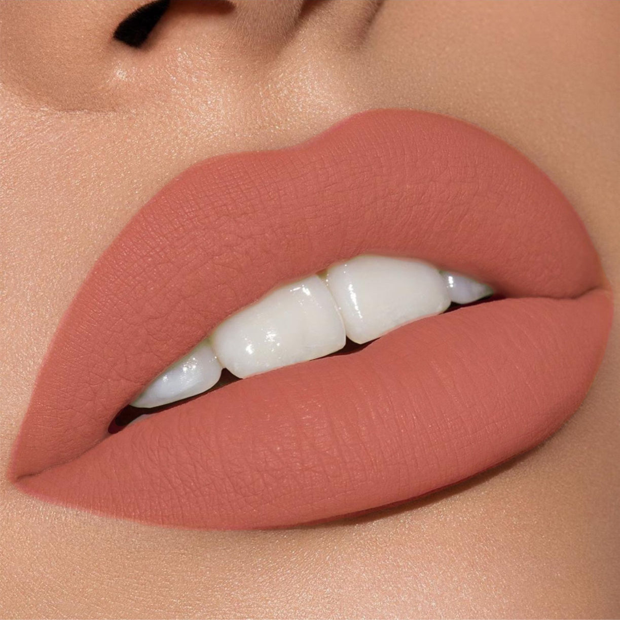 Labial Líquido Matte SANDSTORM LUXOR COSMETICS