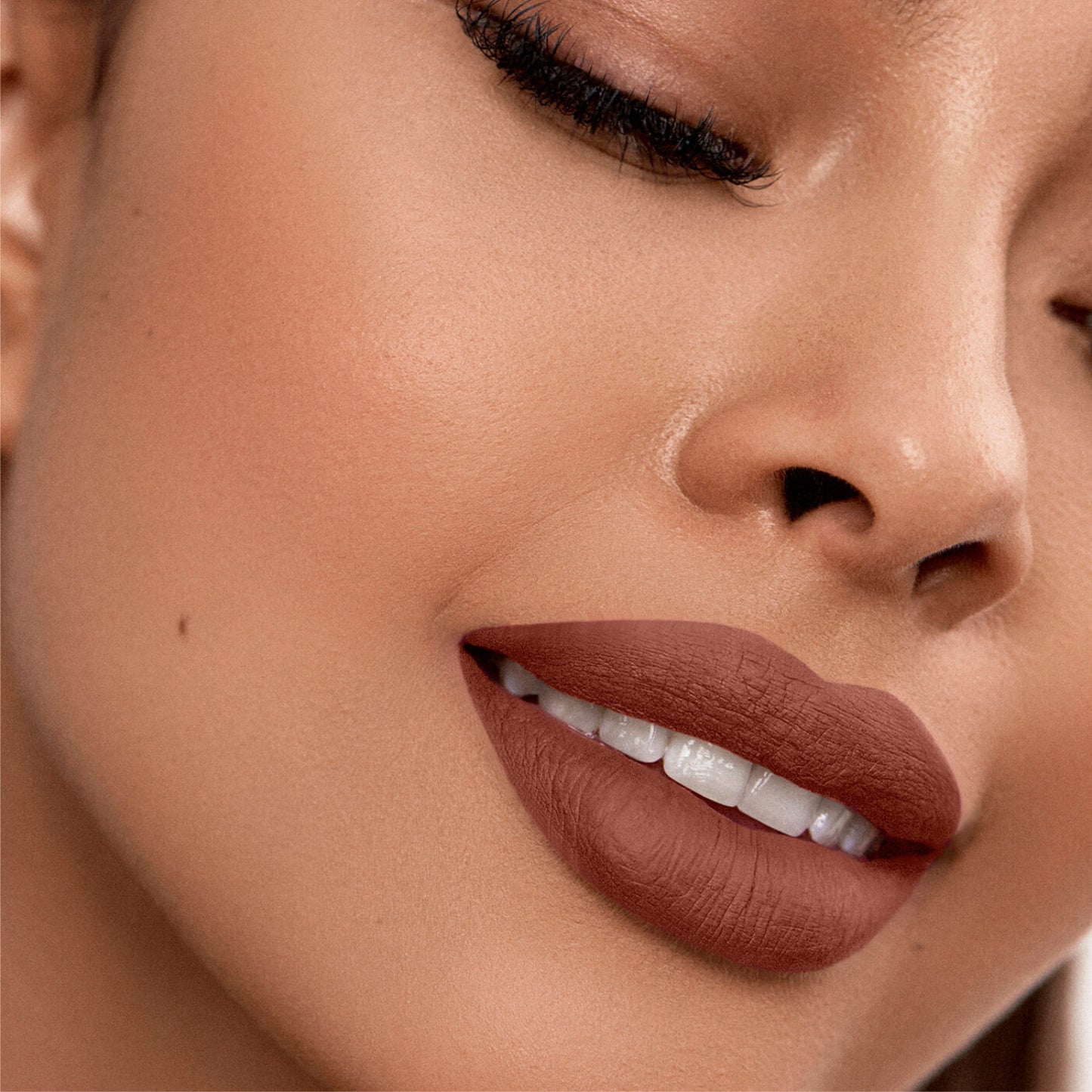 Labial Líquido Matte SATIN NUDE ARANTZA COSMETICS