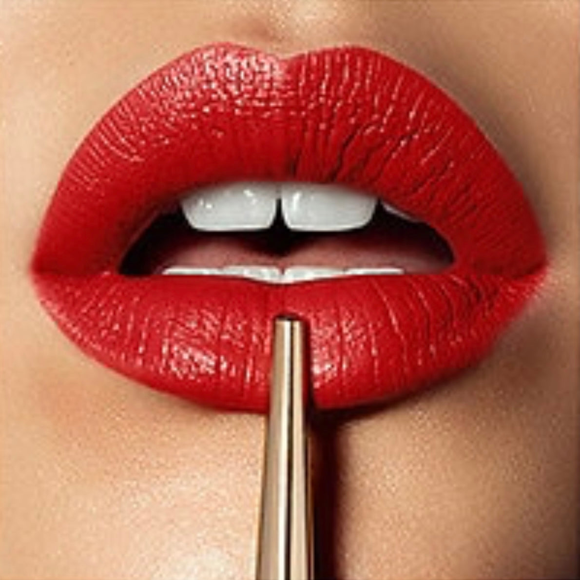 Labial Confession™ Ultra Slim High Intensity HOURGLASS