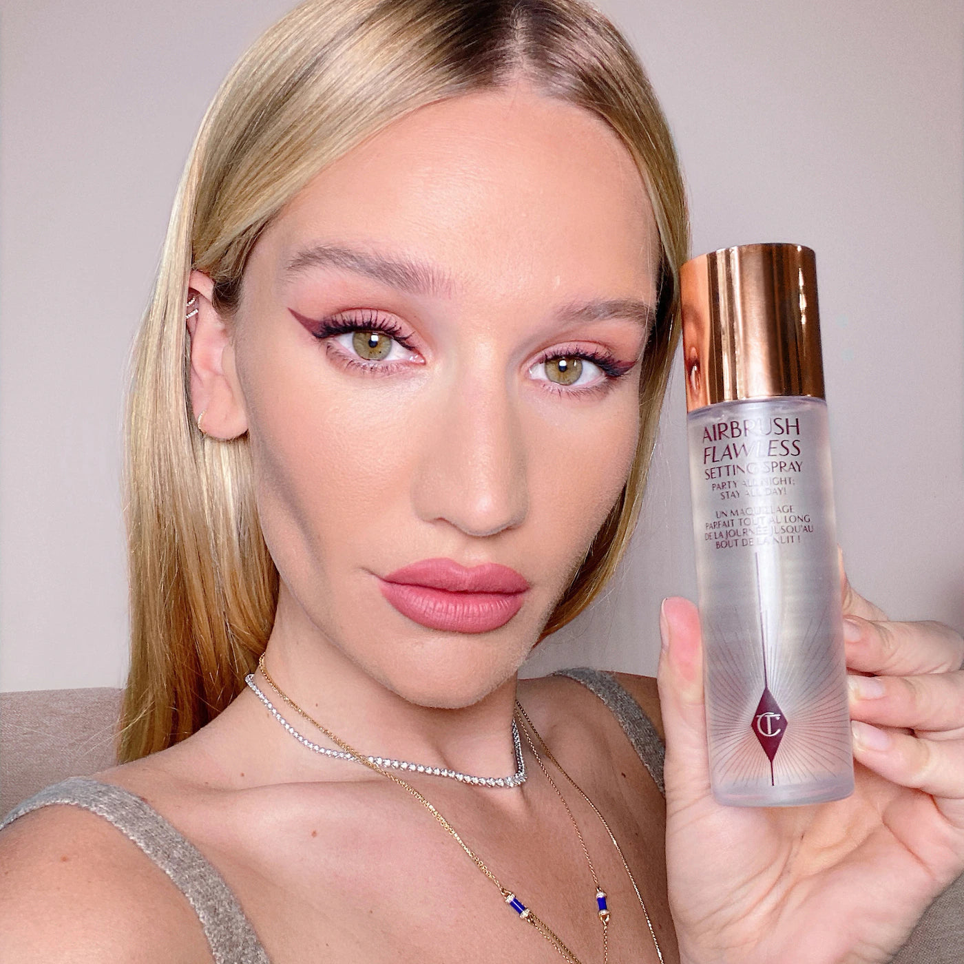 Fijador AIRBRUSH FLAWLESS SETTING SPRAY CHARLOTTE TILBURY